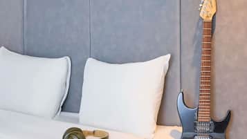 Double Room (New Sleep Easy Concept) | Desk, soundproofing, free rollaway beds, free WiFi