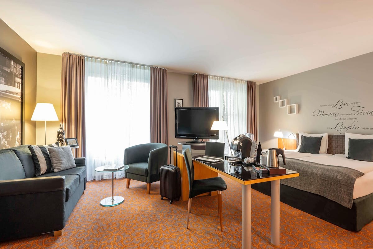 Privilege, Double Room, 1 Double Bed with Sofa bed
