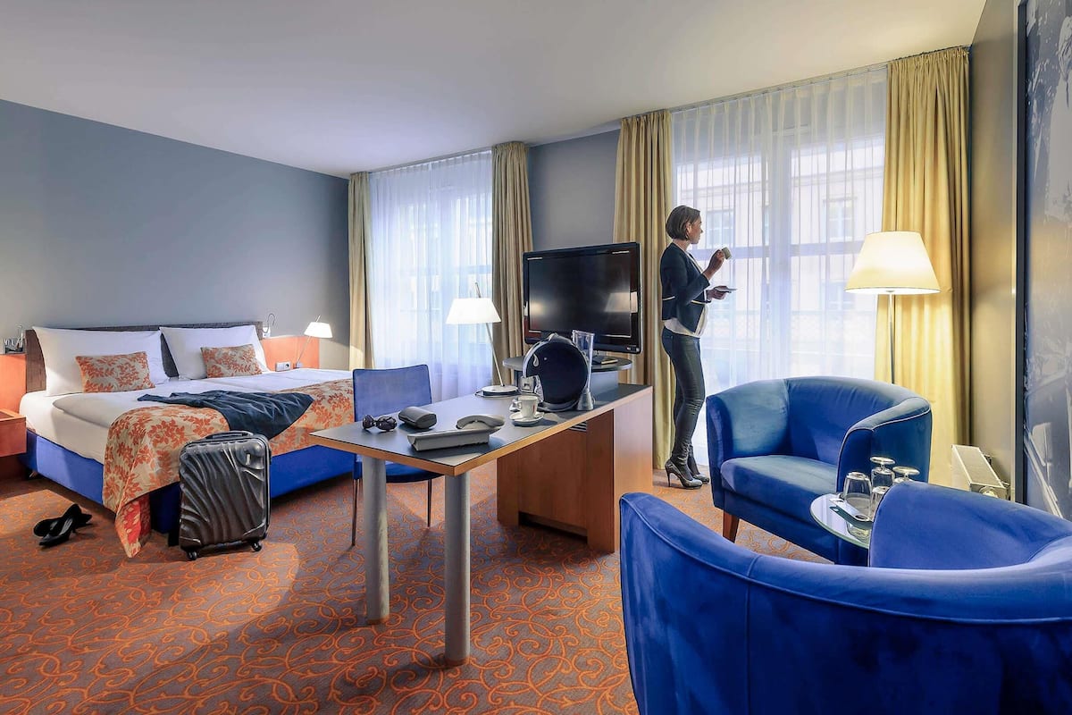 1 habitación, ropa de cama de alta calidad y minibar