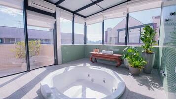 1 habitación, minibar, caja de seguridad en la habitación y escritorio