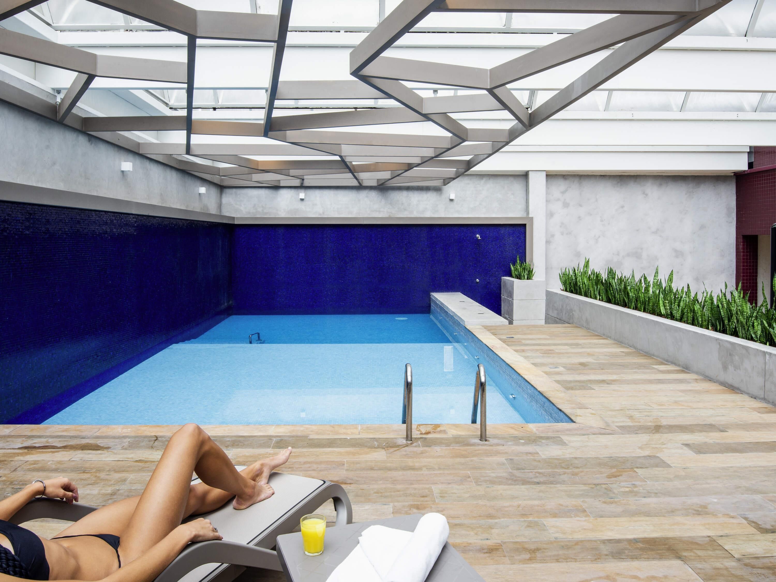 Una piscina techada