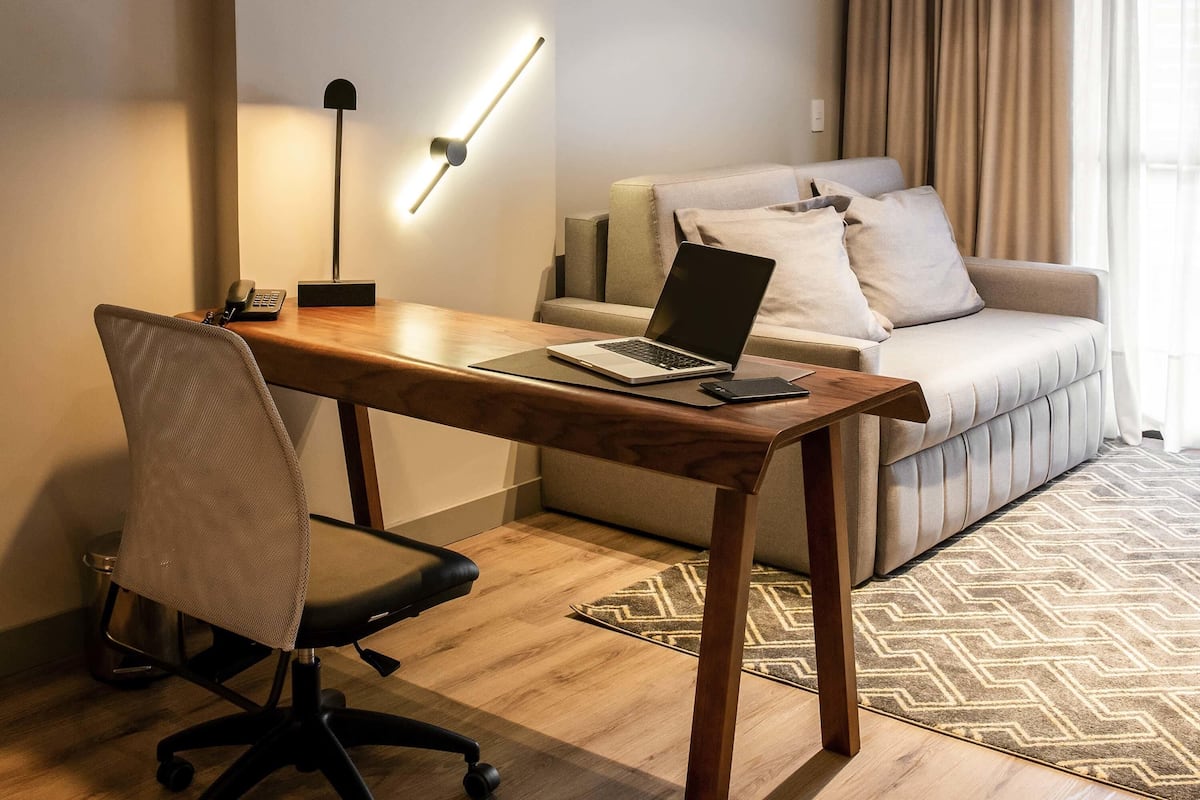 Superior Apartment, 1 King Bed | 1 bedroom, minibar, in-room safe, desk