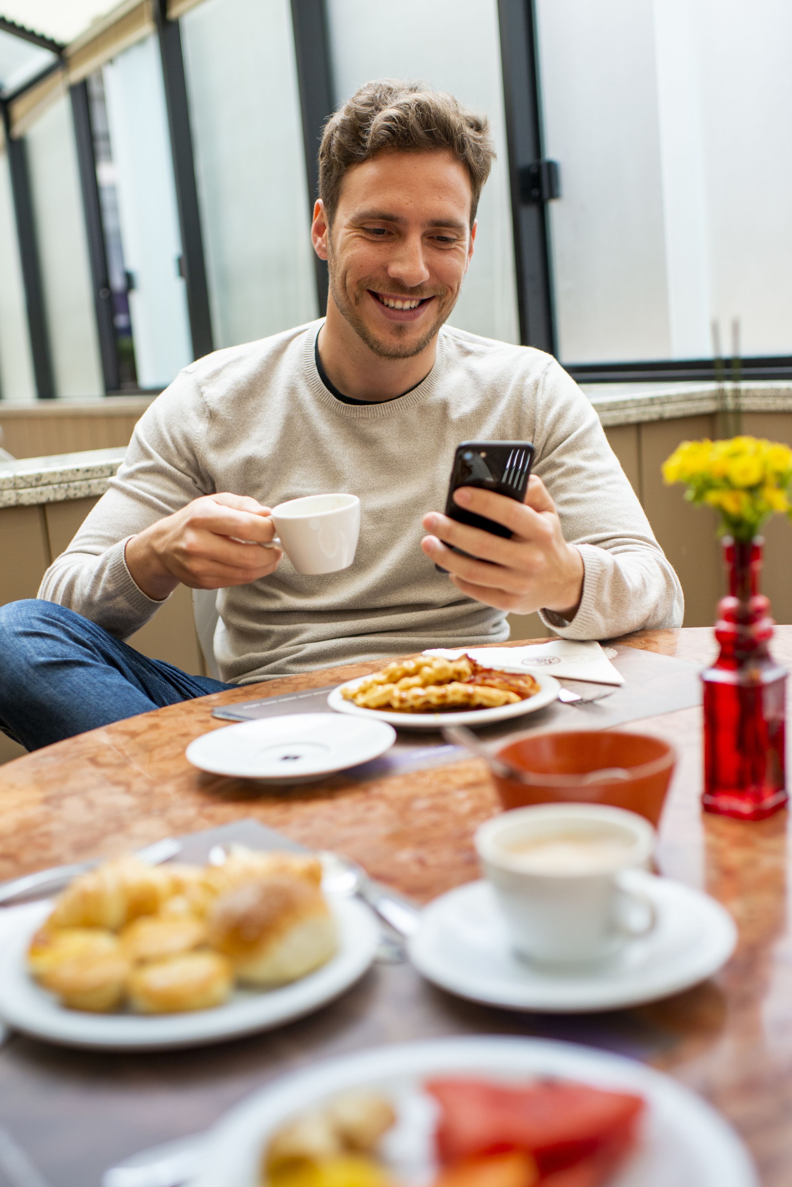 daily buffet breakfast (brl 70.00 per person)