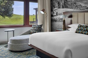 Premium bedding, pillowtop beds, desk, blackout drapes - Montgomery Marriott Prattville Hotel & Conference Center (Prattville)