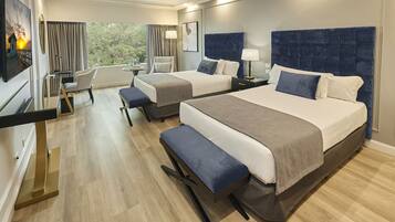 1 bedroom, hypo-allergenic bedding, down duvets, minibar