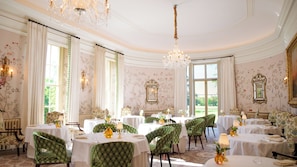 2 restaurants; breakfast, lunch, and dinner served - Lucknam Park, Emblems Collection (Chippenham)