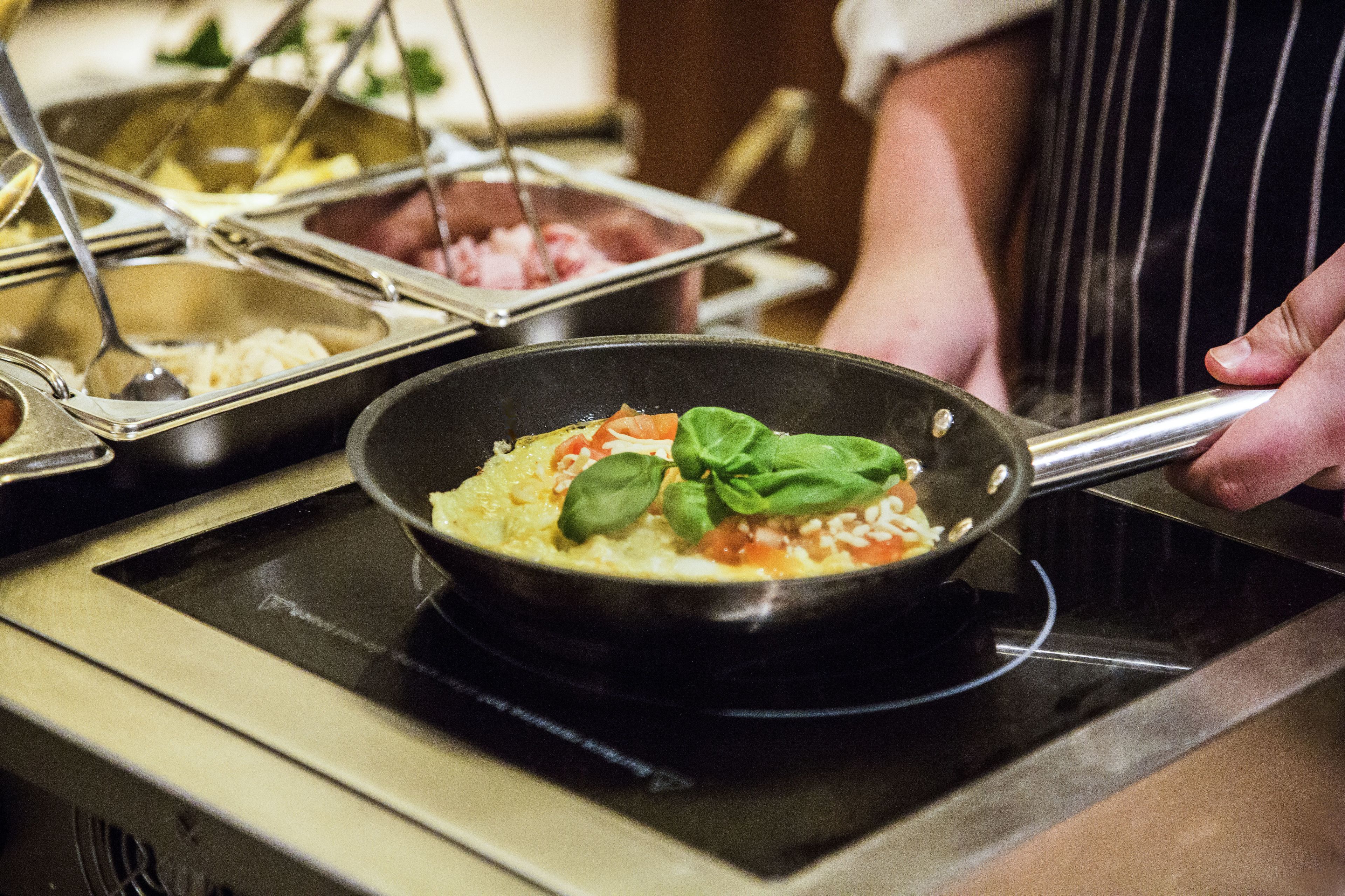 Tägliches Frühstücksbuffet gegen Gebühr