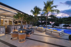 Beach bar - Padma Resort Legian (Legian)
