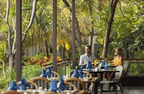 Free daily buffet breakfast - Padma Resort Legian (Legian)