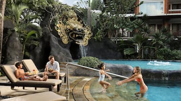 3 outdoor pools, pool umbrellas, pool loungers