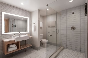 Shower, designer toiletries, hair dryer, bathrobes at Pier South Resort, Autograph Collection by Marriott