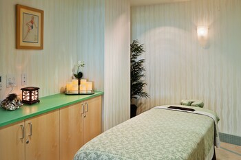 Spa at Pier South Resort, Autograph Collection by Marriott