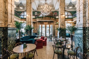Cafe - The Scotsman Hotel (Edinburgh)