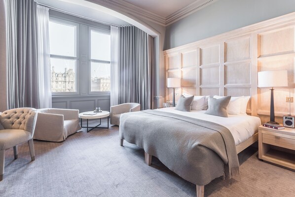 Director Twin or Double Room, City View