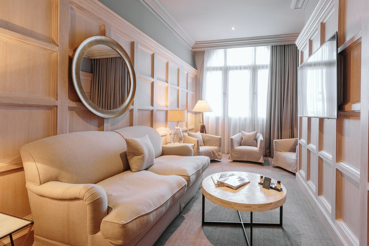 Scotsman Hotel