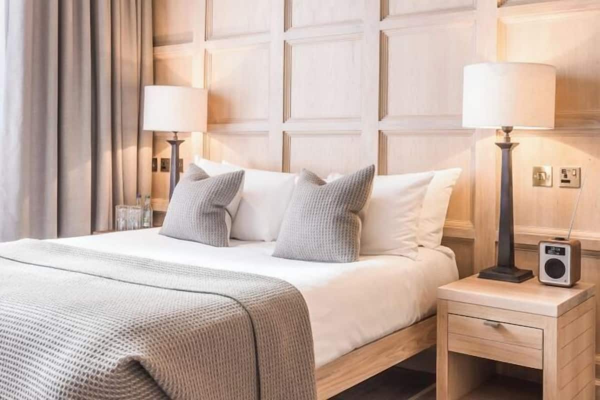 Sängtillbehör av högsta kvalitet och minibar