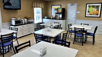 Bao gồm bữa sáng kiểu Âu hàng ngày