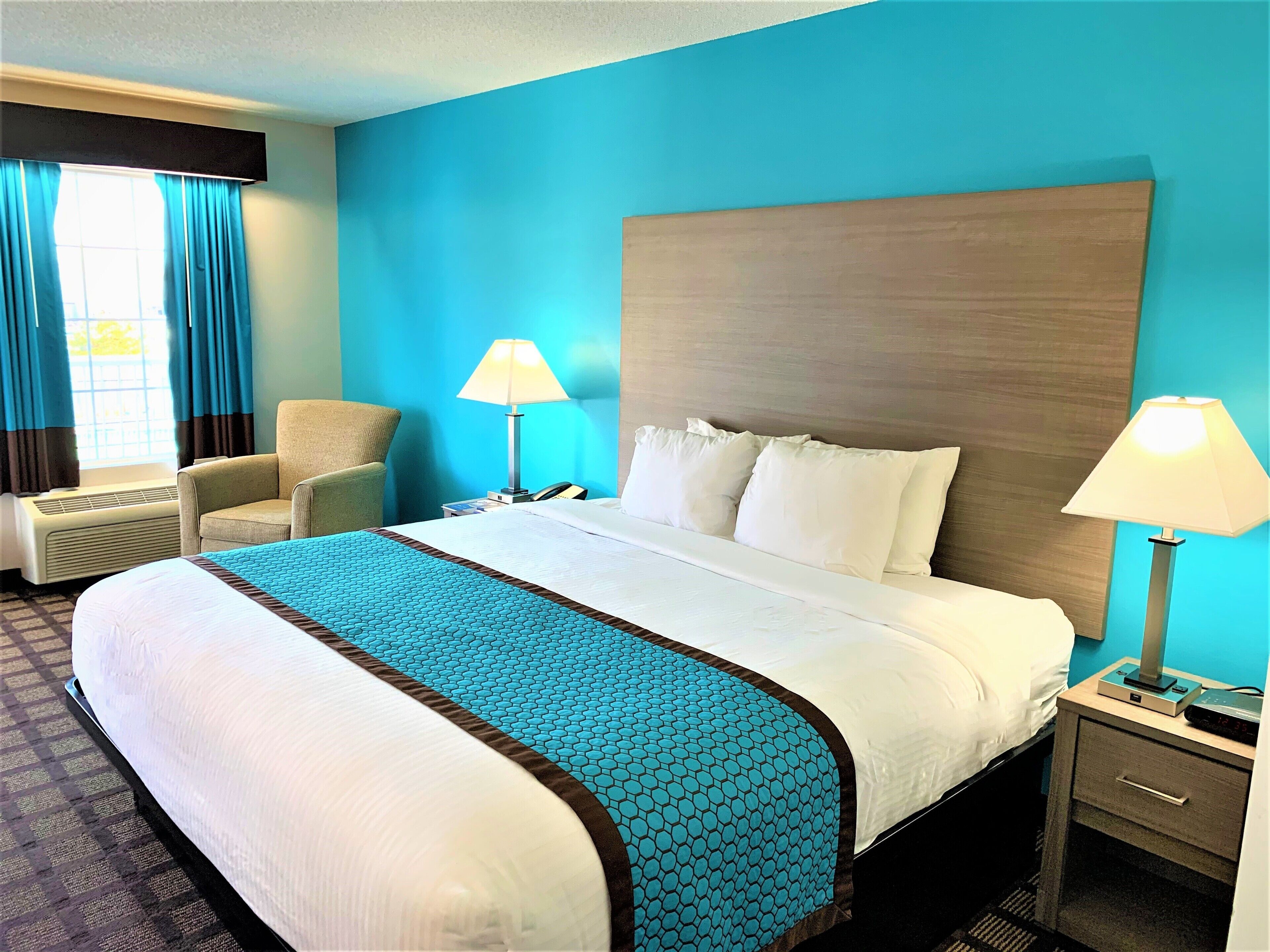 標準客房, 1 張特大雙人床, 非吸煙房 | 舒適加層、書桌、遮光布/窗簾、熨斗/熨衣板