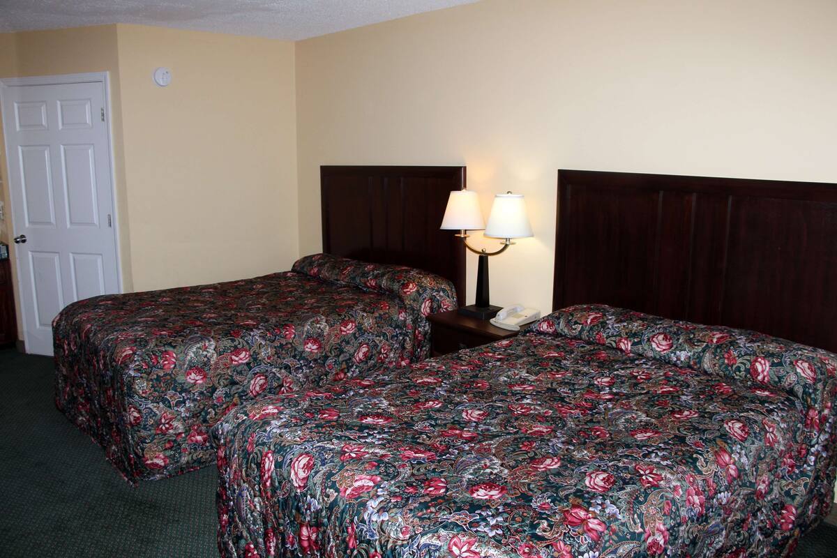 In-room safe, iron/ironing board, WiFi (free), alarm clocks
