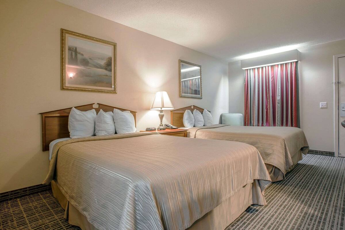 Pillowtop beds, desk, iron/ironing board, WiFi (free)