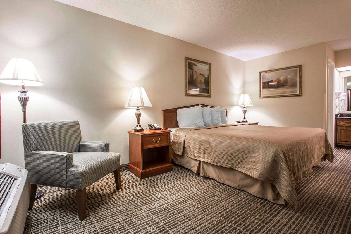 Pillowtop beds, desk, iron/ironing board, WiFi (free)