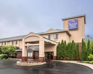 Exterior - Sleep Inn & Suites Queensbury - Lake George (Queensbury)