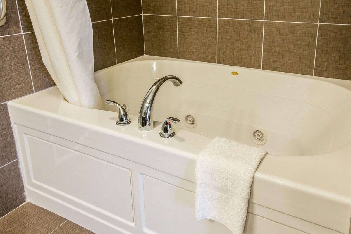 studio suite, non smoking | desk, blackout curtains, iron/ironing board, free cots/infant beds