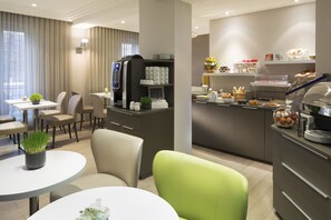 Daily buffet breakfast (EUR 15 per person)