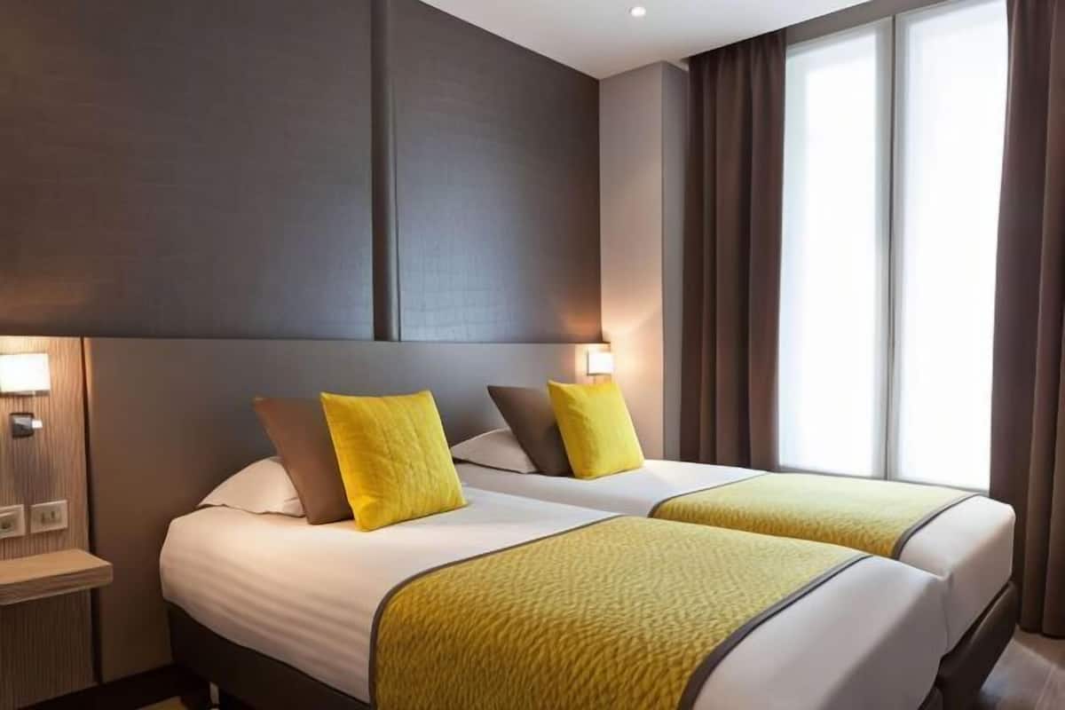 Minibar, in-room safe, desk, soundproofing