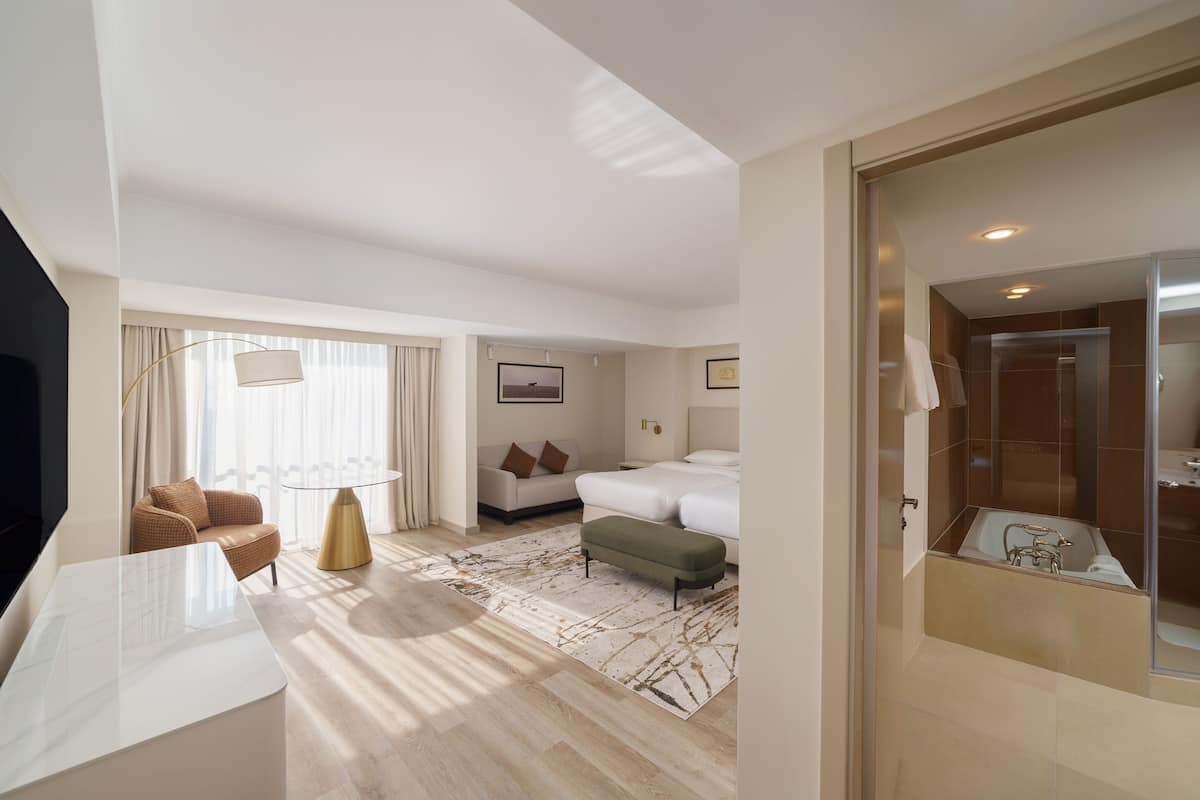 Minibar, in-room safe, desk, soundproofing