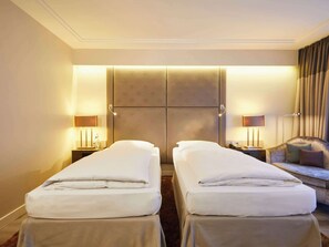 Ropa de cama hipoalergénica y minibar 