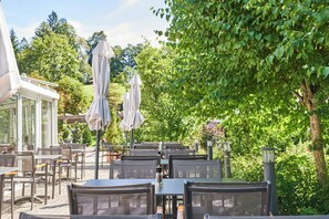 Sundeck