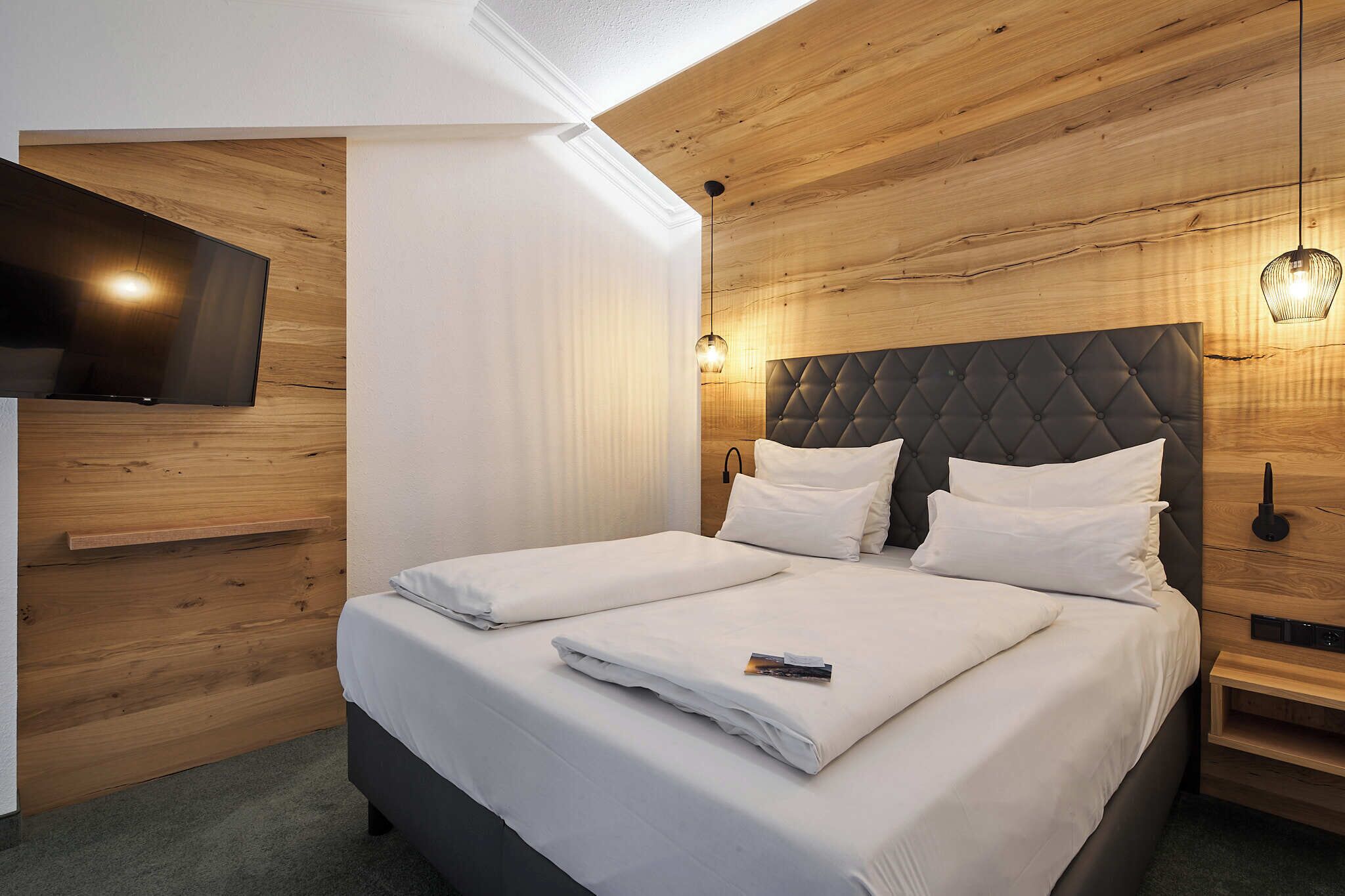 Deluxe-Maisonette, 1 King-Bett | Allergikerbettwaren, Zimmersafe, Schreibtisch