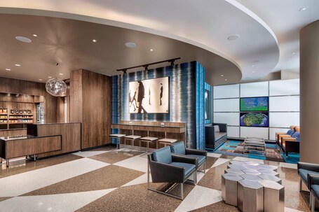 Fairfield Inn Suites Chicago Downtown Magnificent Mile - Image 19