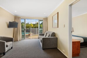 Executive King Spa | Executive lounge