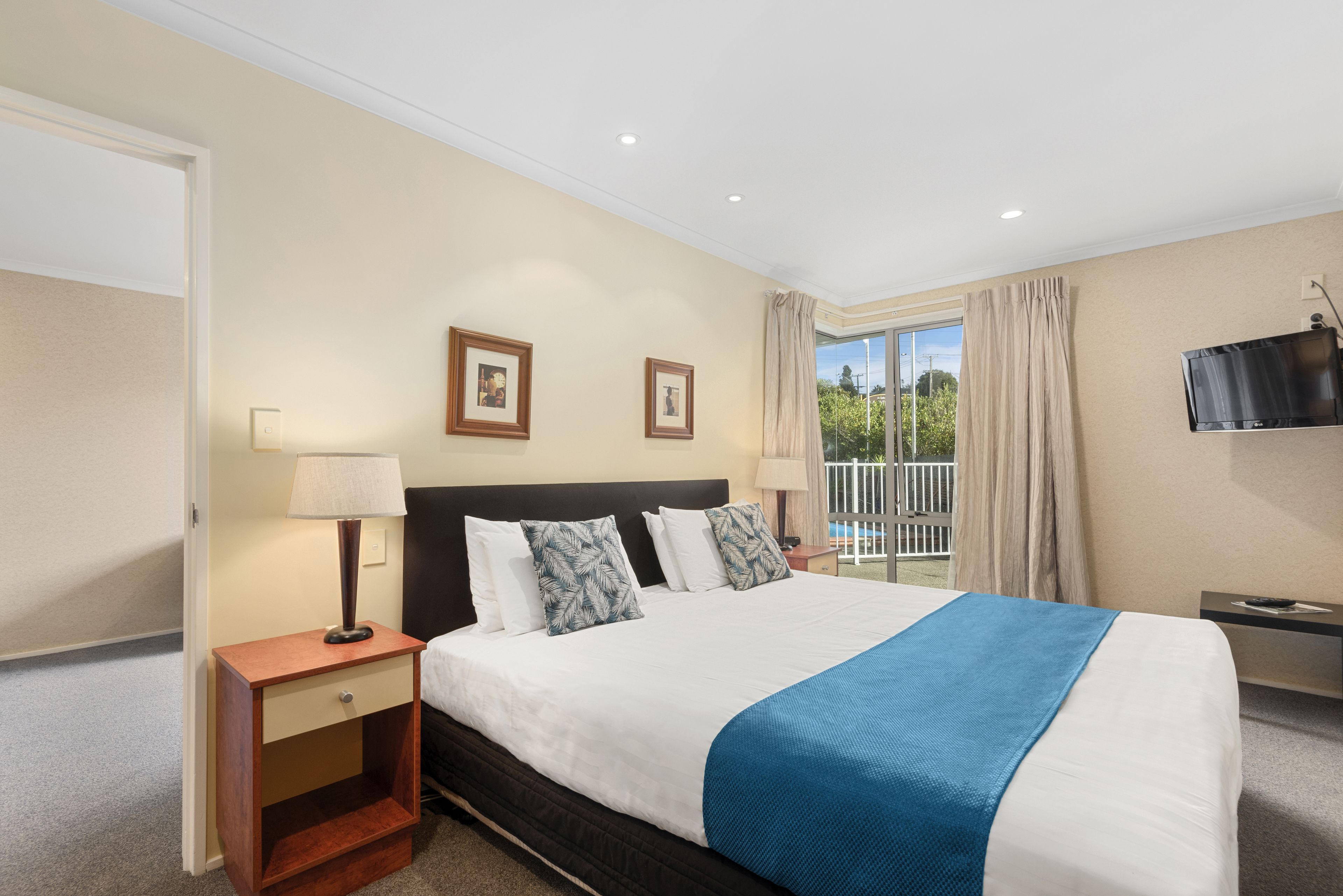 Suite – executive (King Spa) | Strykejern/-brett, wi-fi (inkludert) og sengetøy