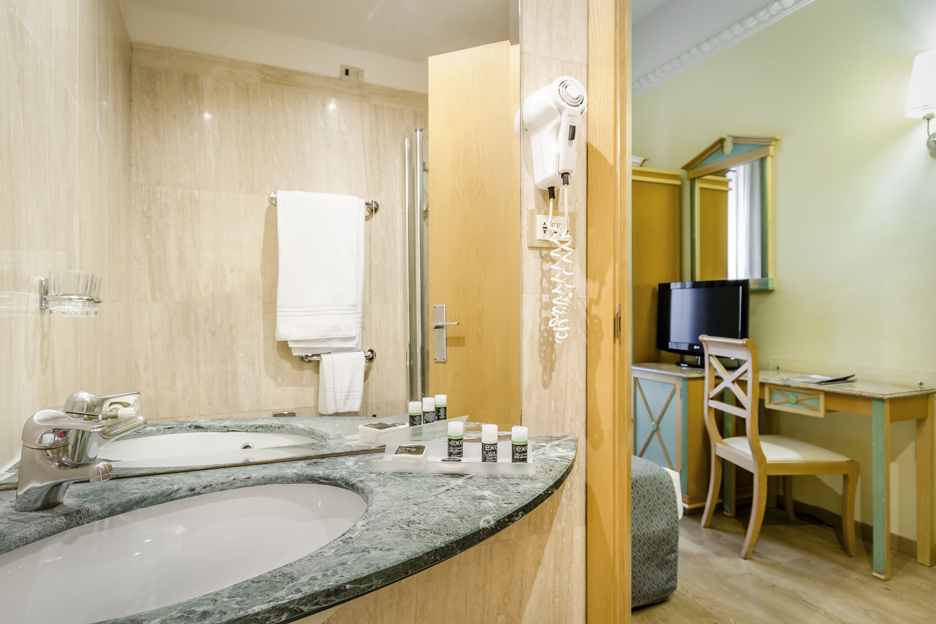 Foto - Exe Domus Aurea