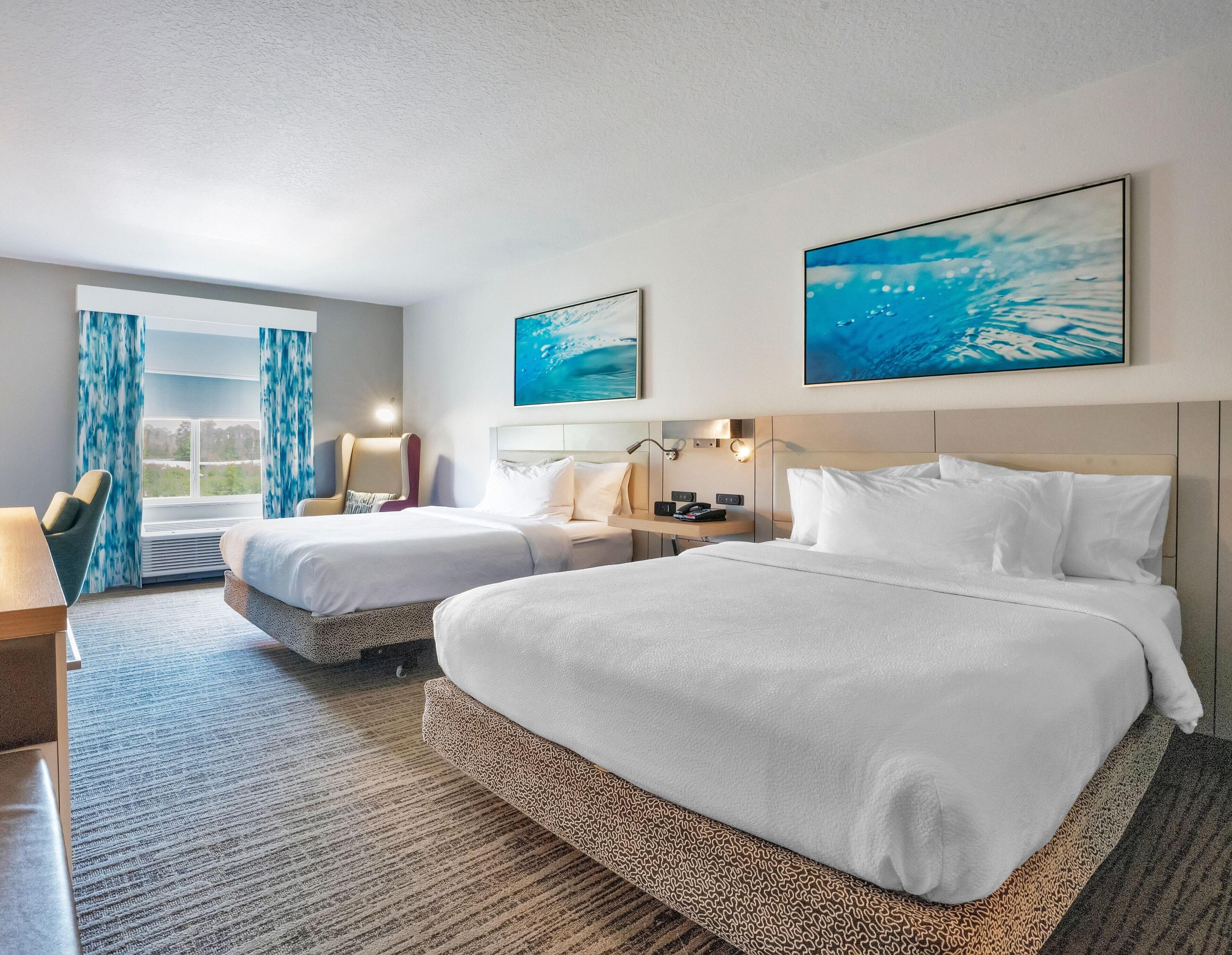 Select Comfort beds, in-room safe, desk, blackout drapes