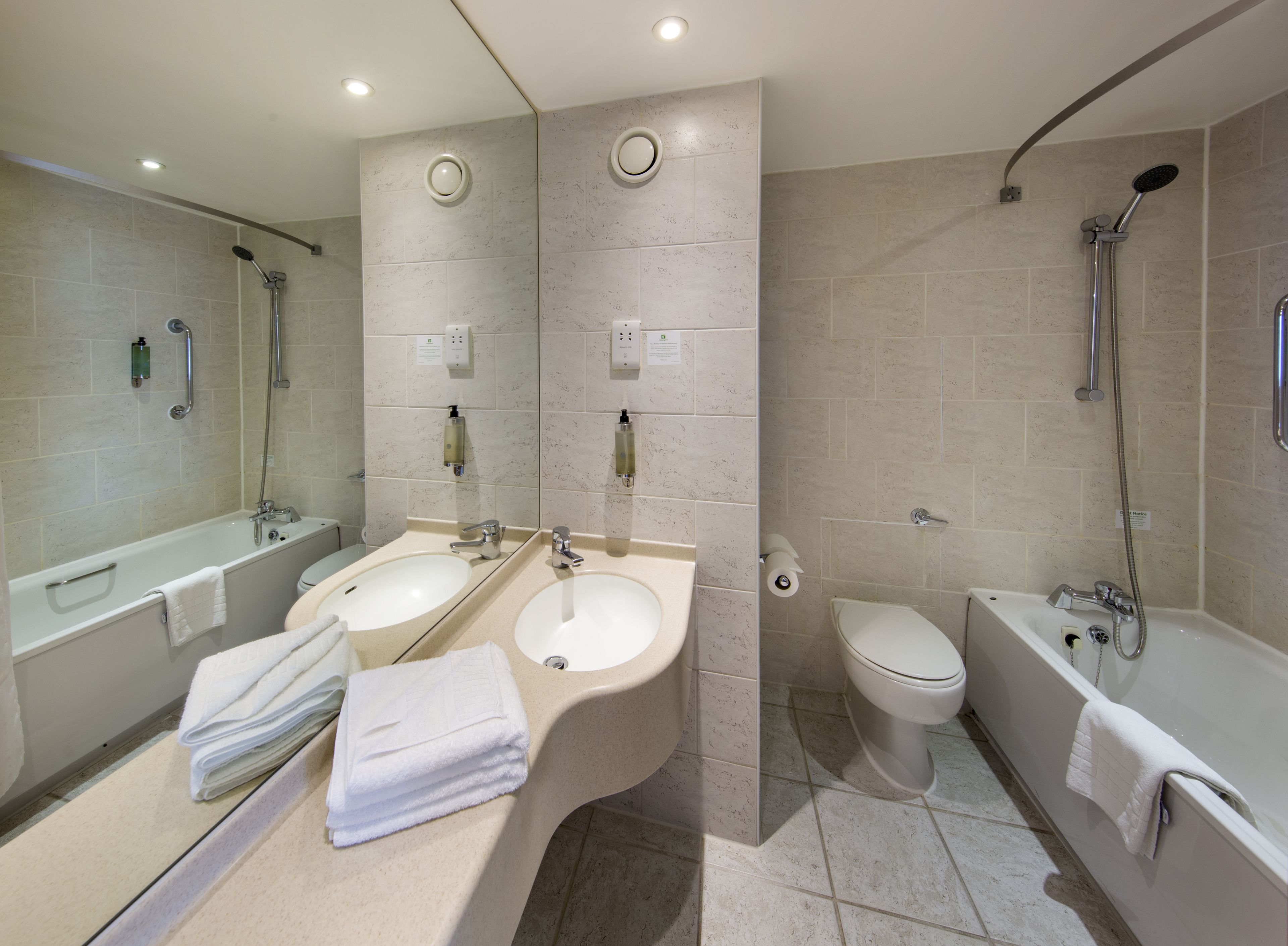 Foto - Holiday Inn Liverpool City Centre by IHG