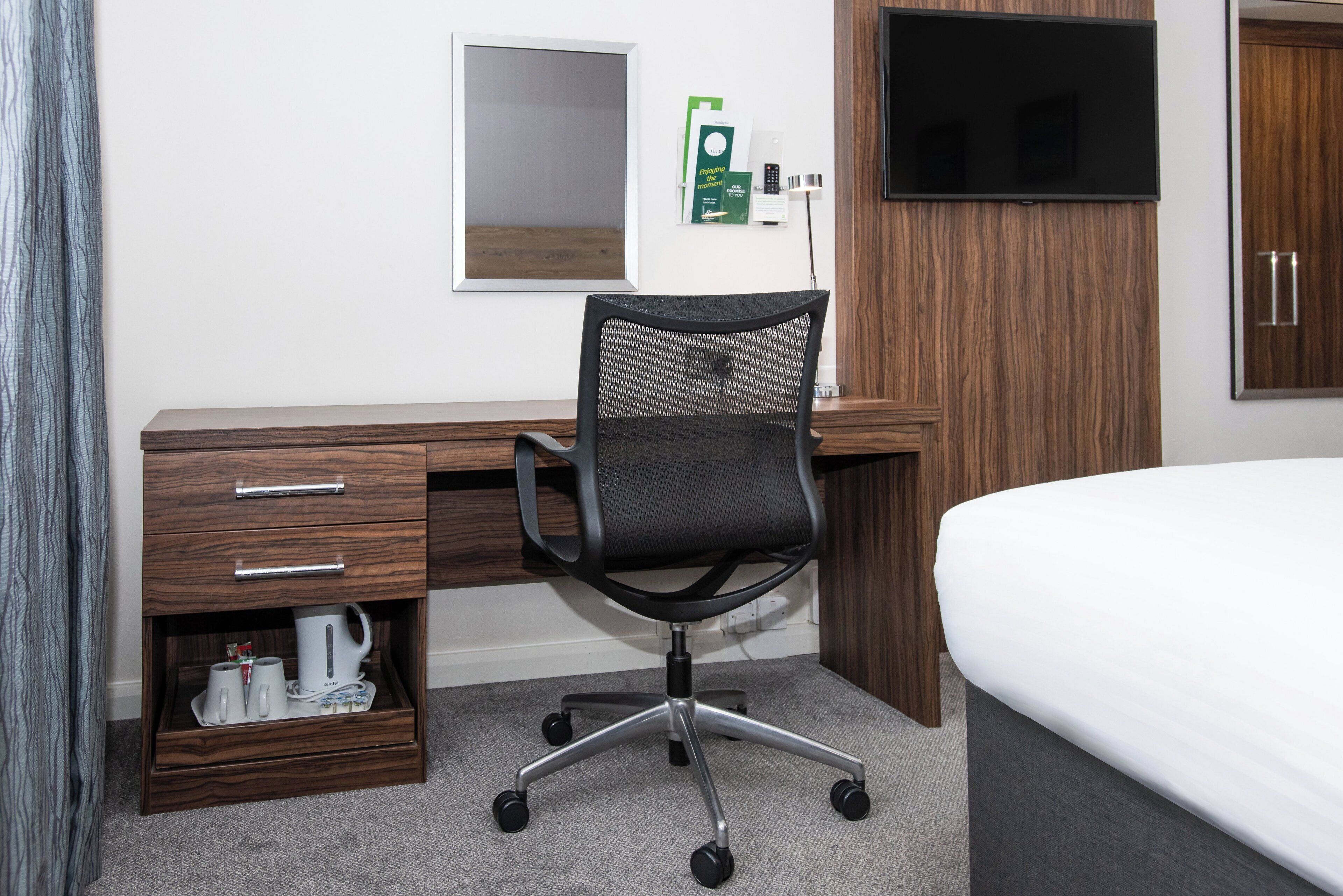 Habitació estàndard | 20 dormitoris, roba de llit d'alta qualitat i escriptori 