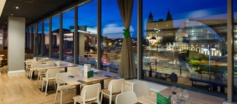โรงแรม Holiday Inn Liverpool City Centre บาย IHG