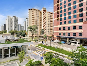 Grand Mercure Singapore Roxy