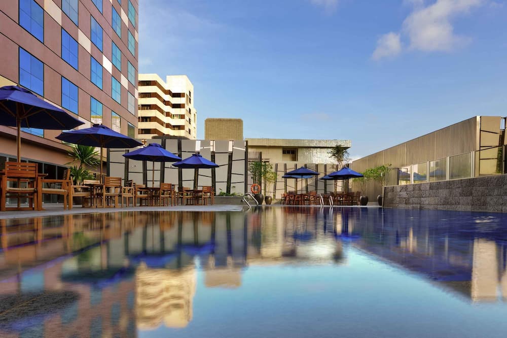 Grand Mercure Singapore Roxy