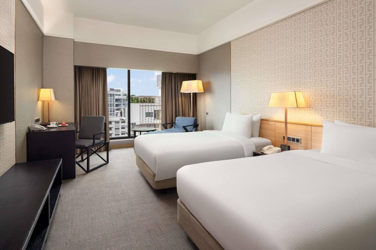1 bedroom, in-room safe, desk, blackout curtains