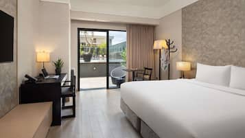 Phòng Deluxe, 1 giường cỡ king | Két bảo mật tại phòng, bàn, màn/rèm cản sáng, bàn ủi/dụng cụ ủi quần áo