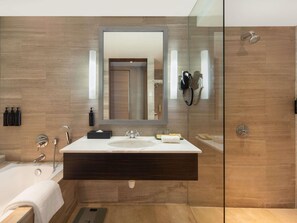 Junior Suite, 1 King Bed | In-room safe, desk, blackout curtains, iron/ironing board - Grand Mercure Singapore Roxy (Singapore)