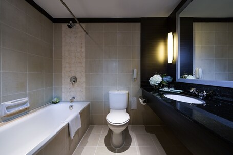 Grand Mercure Singapore Roxy - Image 6
