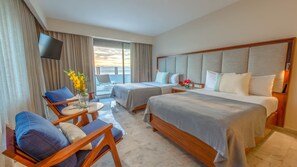 Presidential Suite Partial Ocean View | In-room safe, desk, laptop workspace, blackout drapes