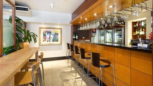 Bar (di hartanah)