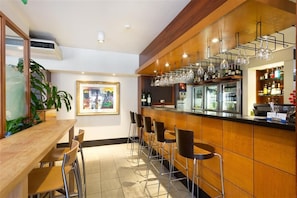 Bar (in der Unterkunft)